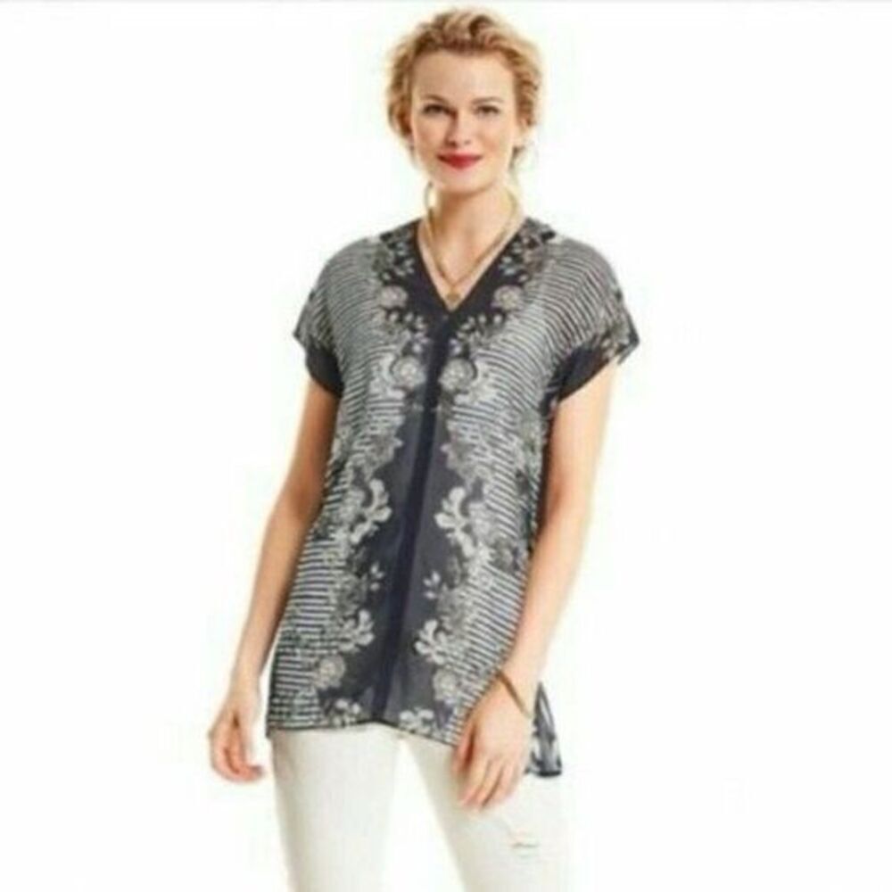 ✨CAbi Navy Blue Striped Floral Semi Sheer Yacht Sz Medium Navy Tunic Top✨